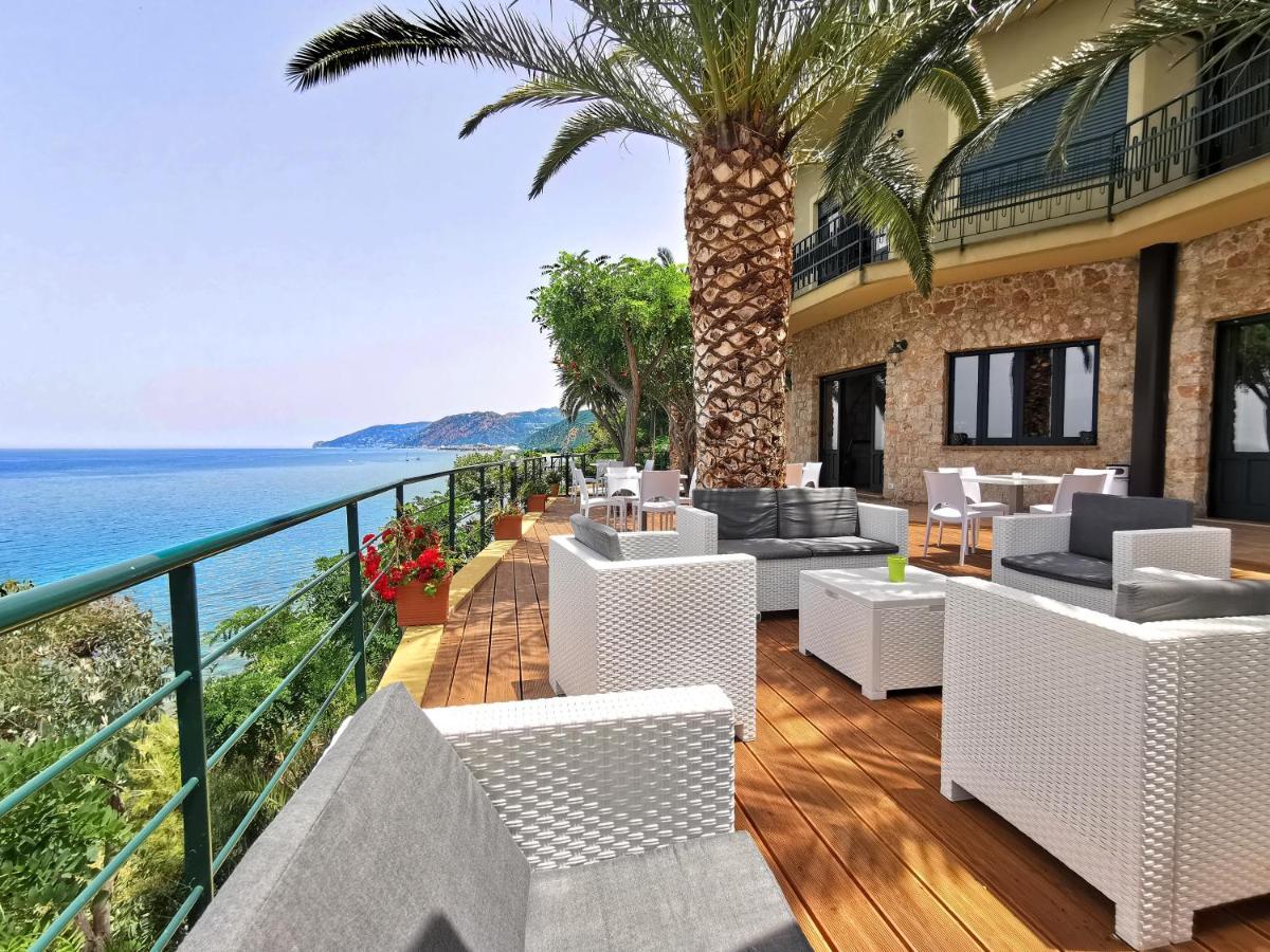 Villa Anita Apartments 카포오를란도 외부 사진